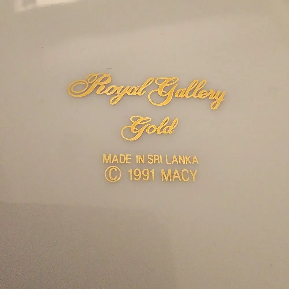 Royal Gallery Gold Vintage Dinner Plate White Porcelain Sri Lanka 1991 Macy